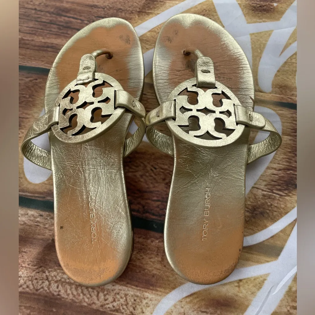Tory Burch Gold Sandals Elegant Design - Image 2