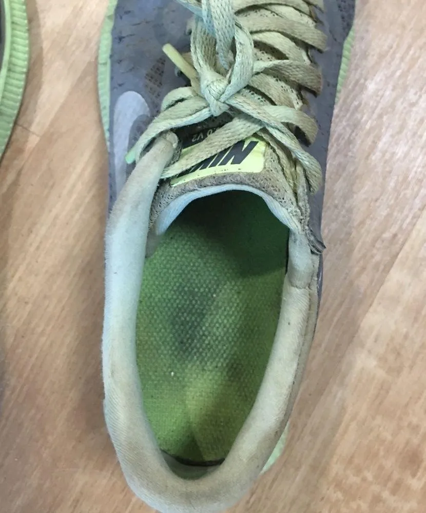 Neon green  running shoes - Image 4