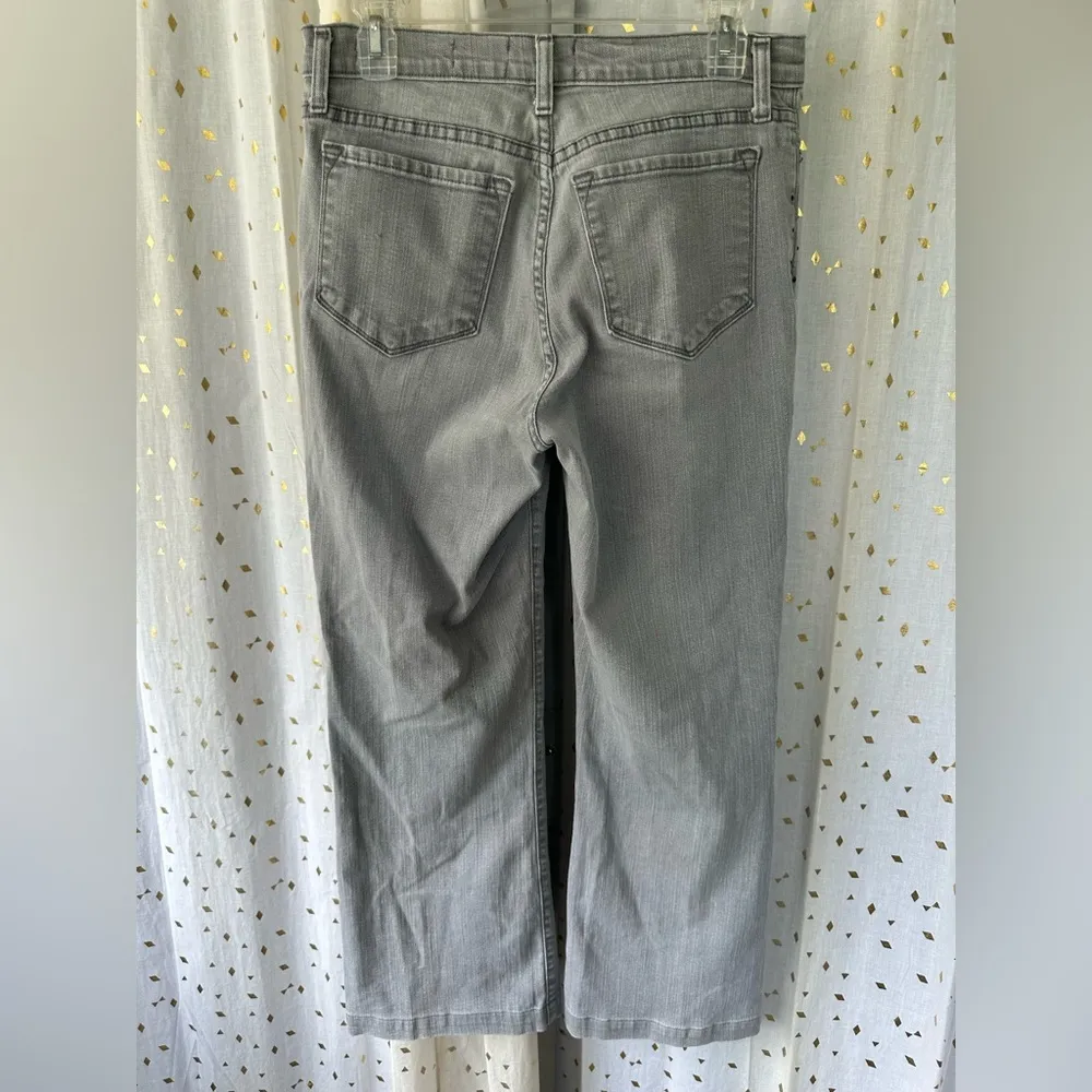 NYDJ Women's Light Gray Wash Embellished Mini Jewel Studs Denim Jeans Size 8P - Image 4