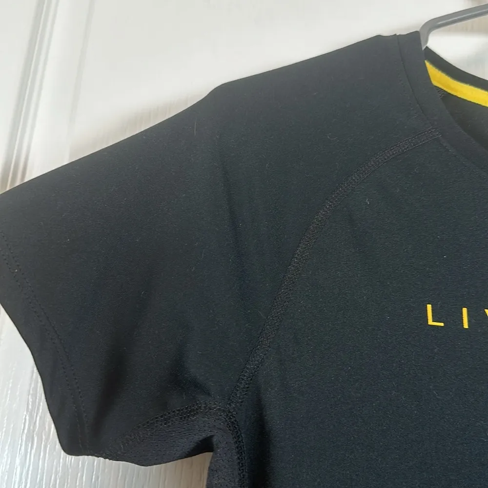 Nike Dri-Fit Black Livestrong Athletic Activewear Gym Shirt Size Small EUC #6710 - Image 3