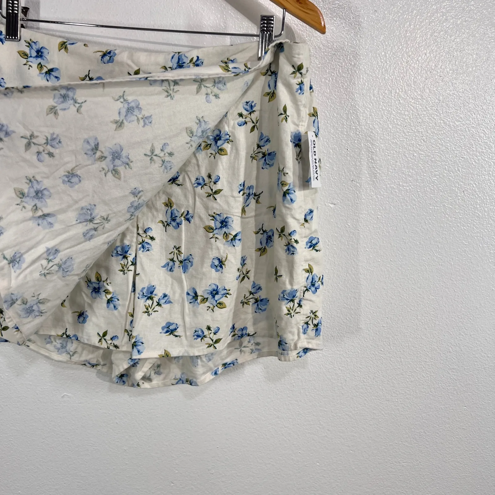 Old Navy High Waisted Linen Mini Skort Large Women Floral Blue White Summer - Image 6