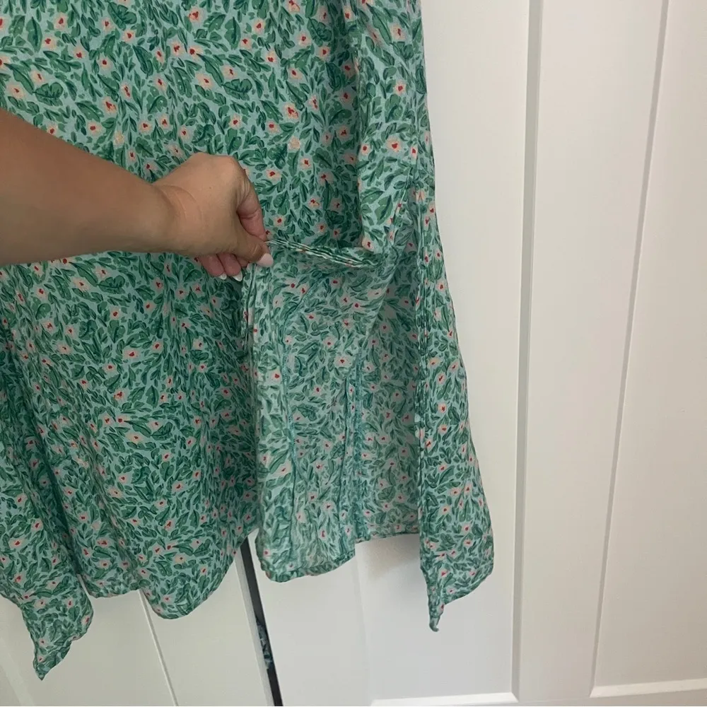 Roller Rabbit Cerro Green Floral Dress Long Sleeve Curtis Maxi - Image 4