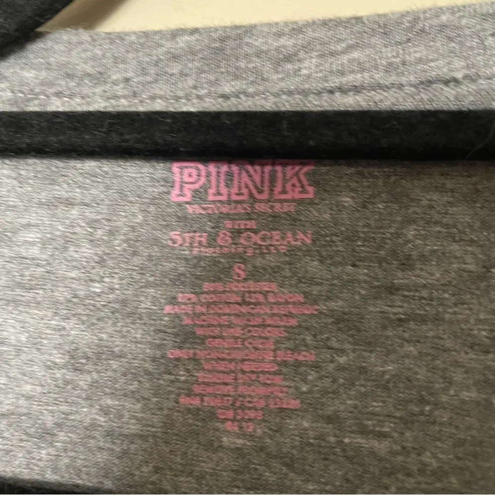 Victoria’s Secret PINK SF Giants World Series Short Sleeve T-Shirt - Image 4