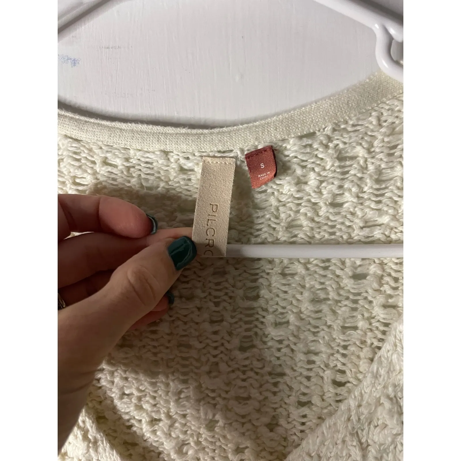 Pilcro and the Letterpress Cream Knit V-Neck Sweater Oversized Relaxed Small - Image 3