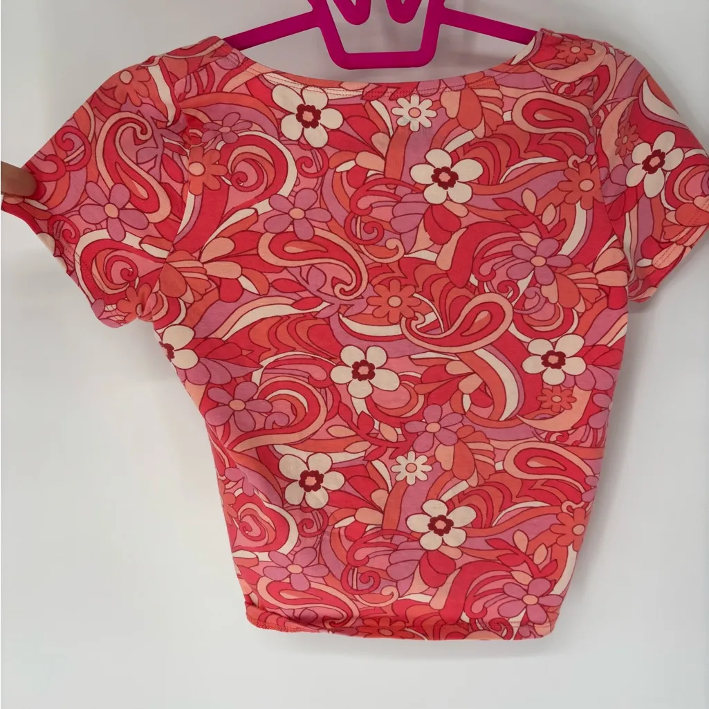 Hollister Retro Floral Crop Top - Image 2