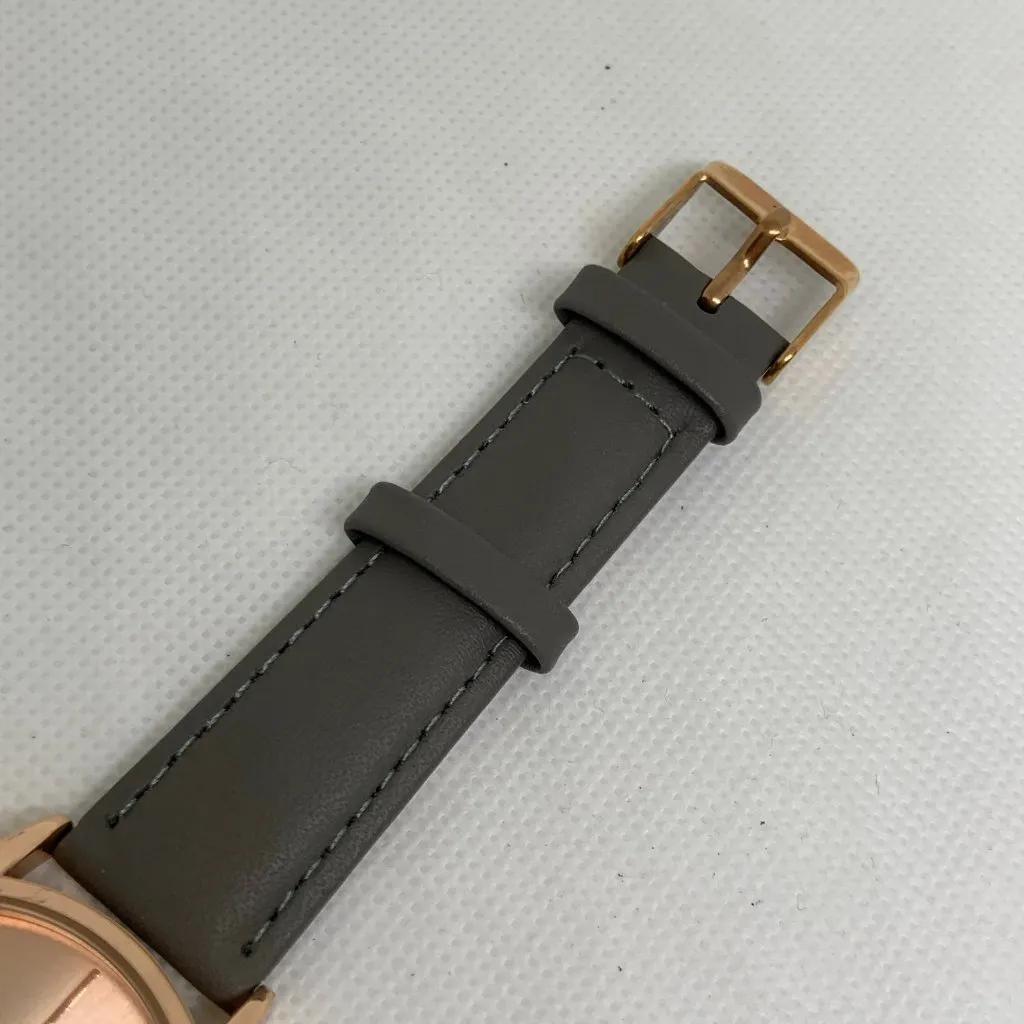 Monroe classic collection women watch 36mm Designed in Toronto rose running - Image 3