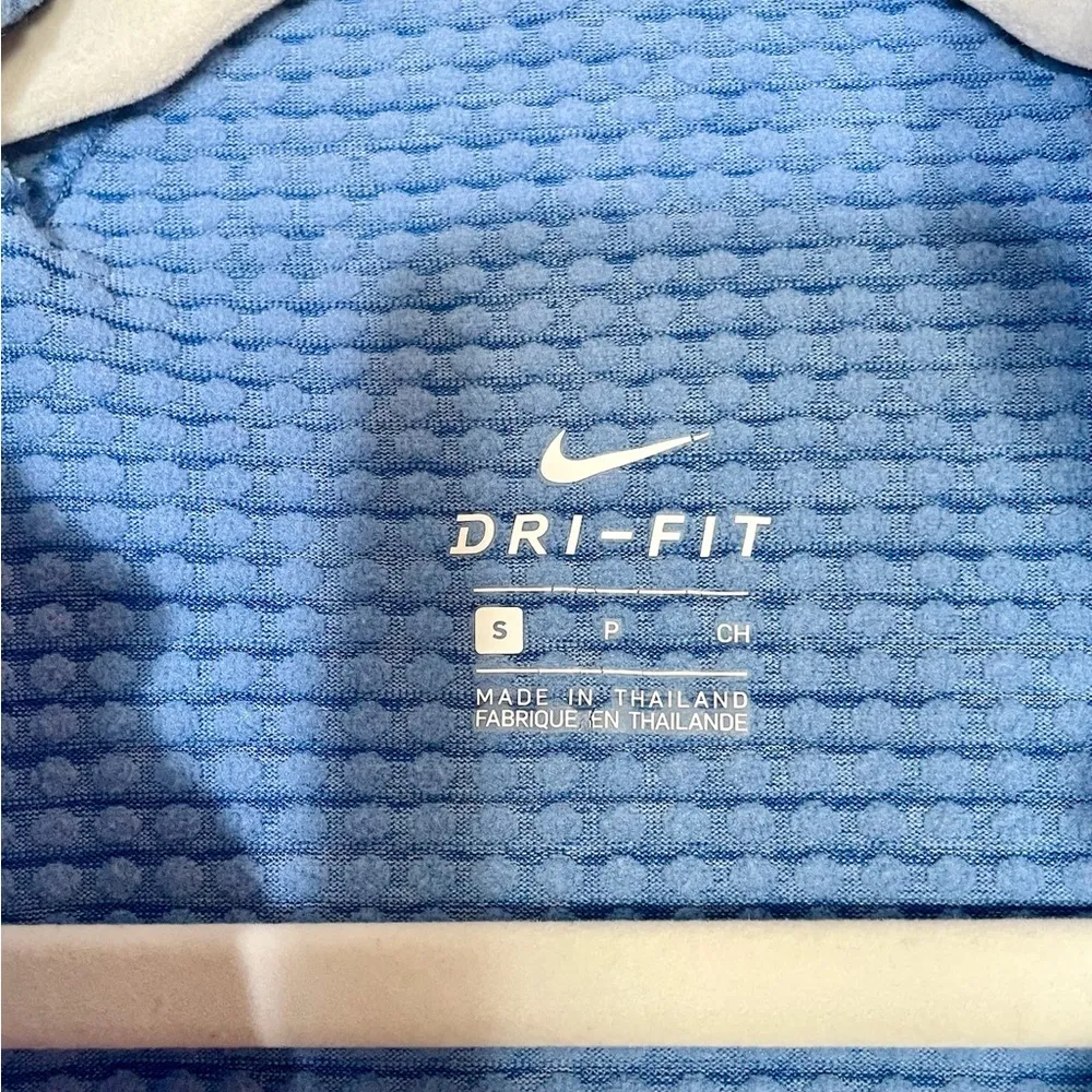 Nike Women's Half Zip long sleeve running shirt - Image 3