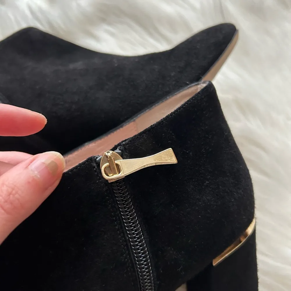 Kate Spade ☀️3/$25  Darota Boots Black gold 10 heeled suede - Image 3