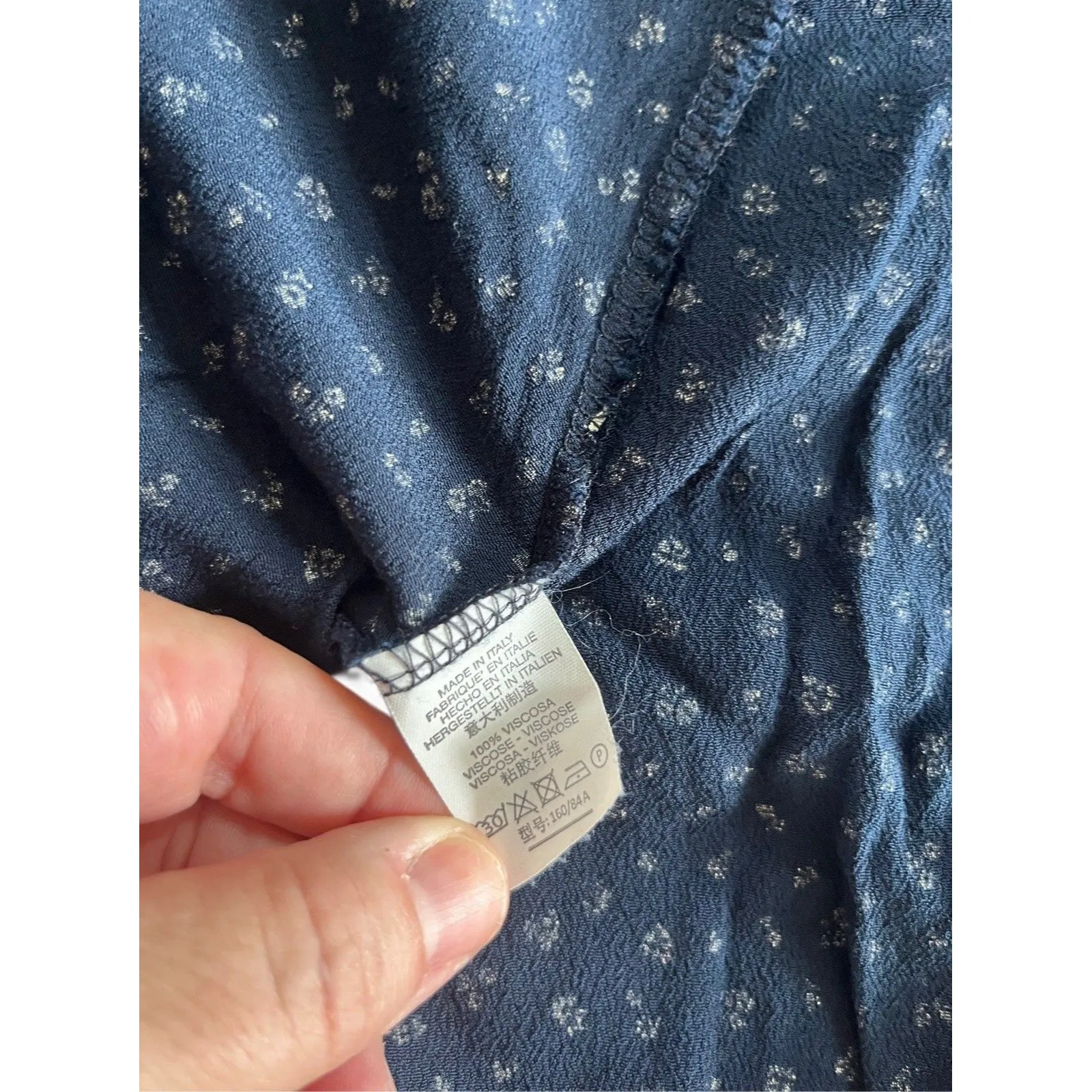 Brandy Melville Genevieve Wrap Skirt Navy Floral Made In Italy One Size - Image 7