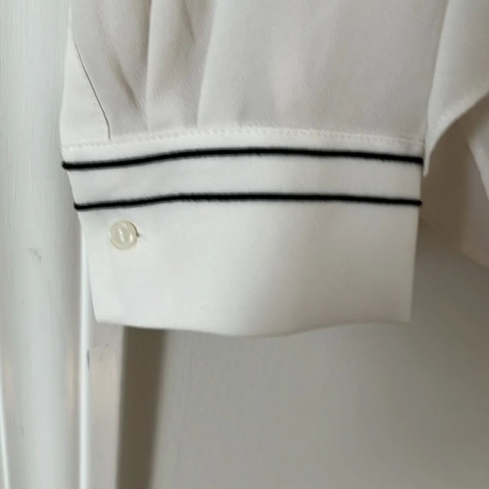 white/cream long sleeve blouse with black trimmings in size M - Image 3