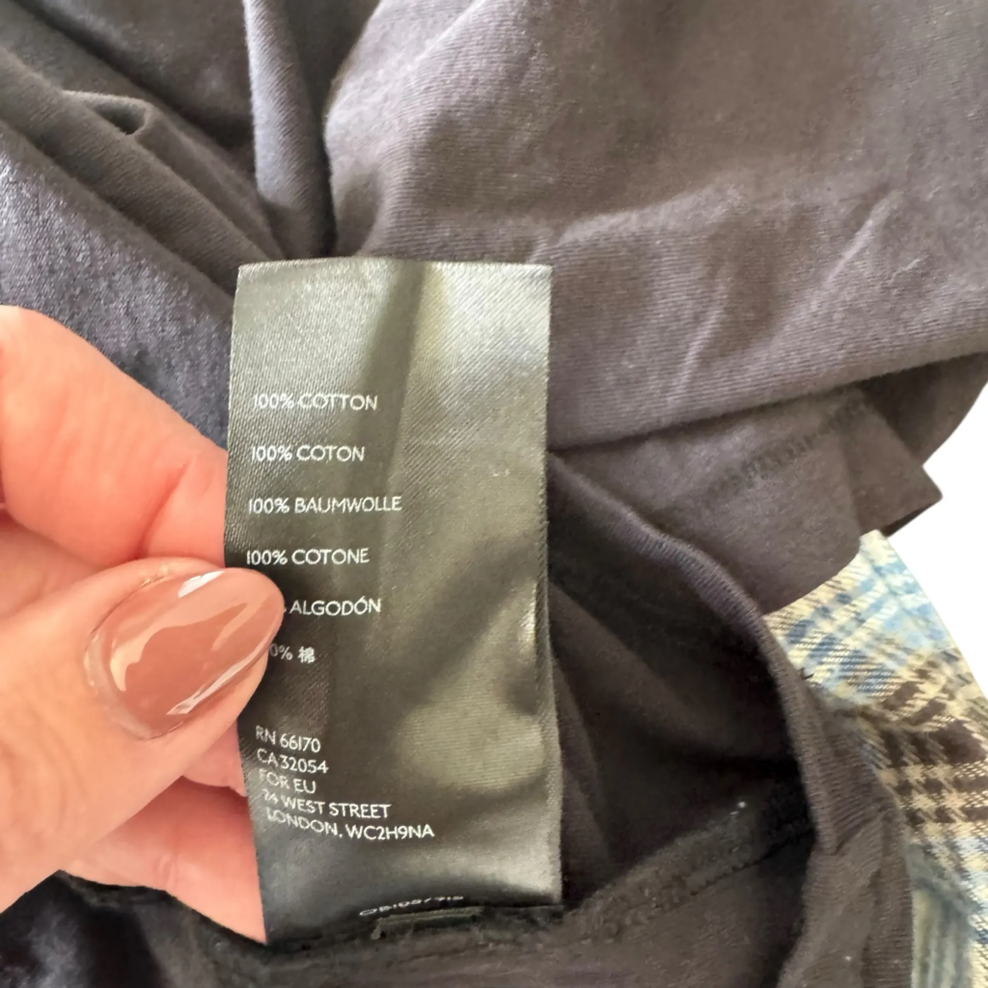 Urban Outfitters - NWT Plaid Sleeve Black Tee Grunge Y2K 90s Band Style Sz L - Image 8