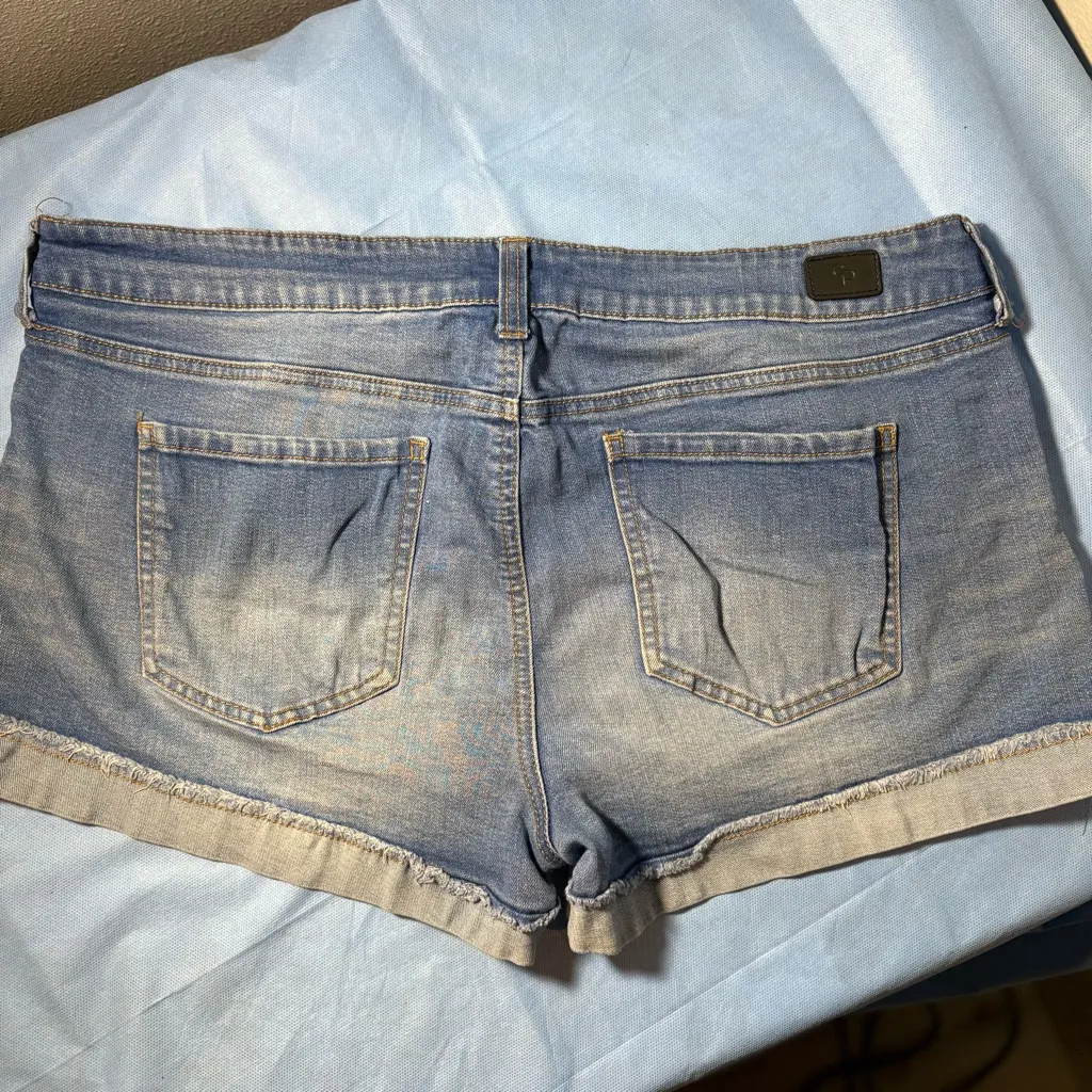 Celebrity Pink Light Blue Jean Shorts - Image 6