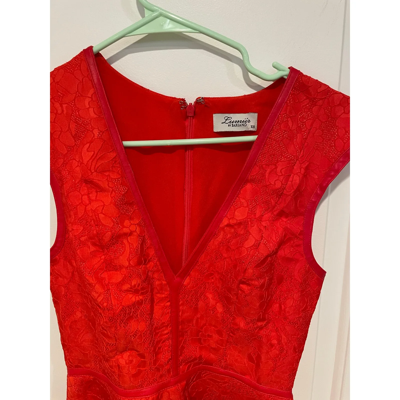 Revolve Lumier by Bariano vneck floral blood orange dress XS - Image 6