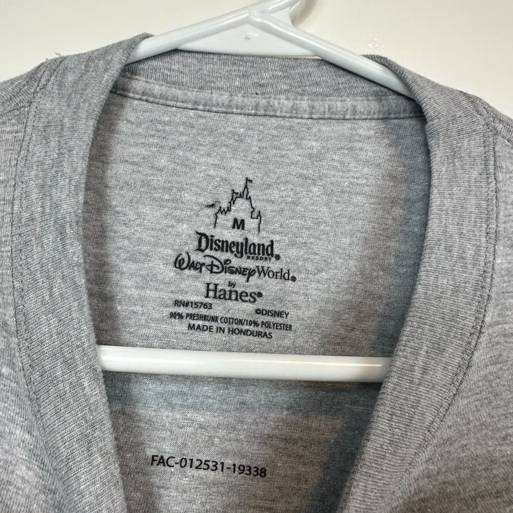 Disneyland Resort Walt Disney World Adult Long Sleeve Graphic T-Shirt Medium - Image 4