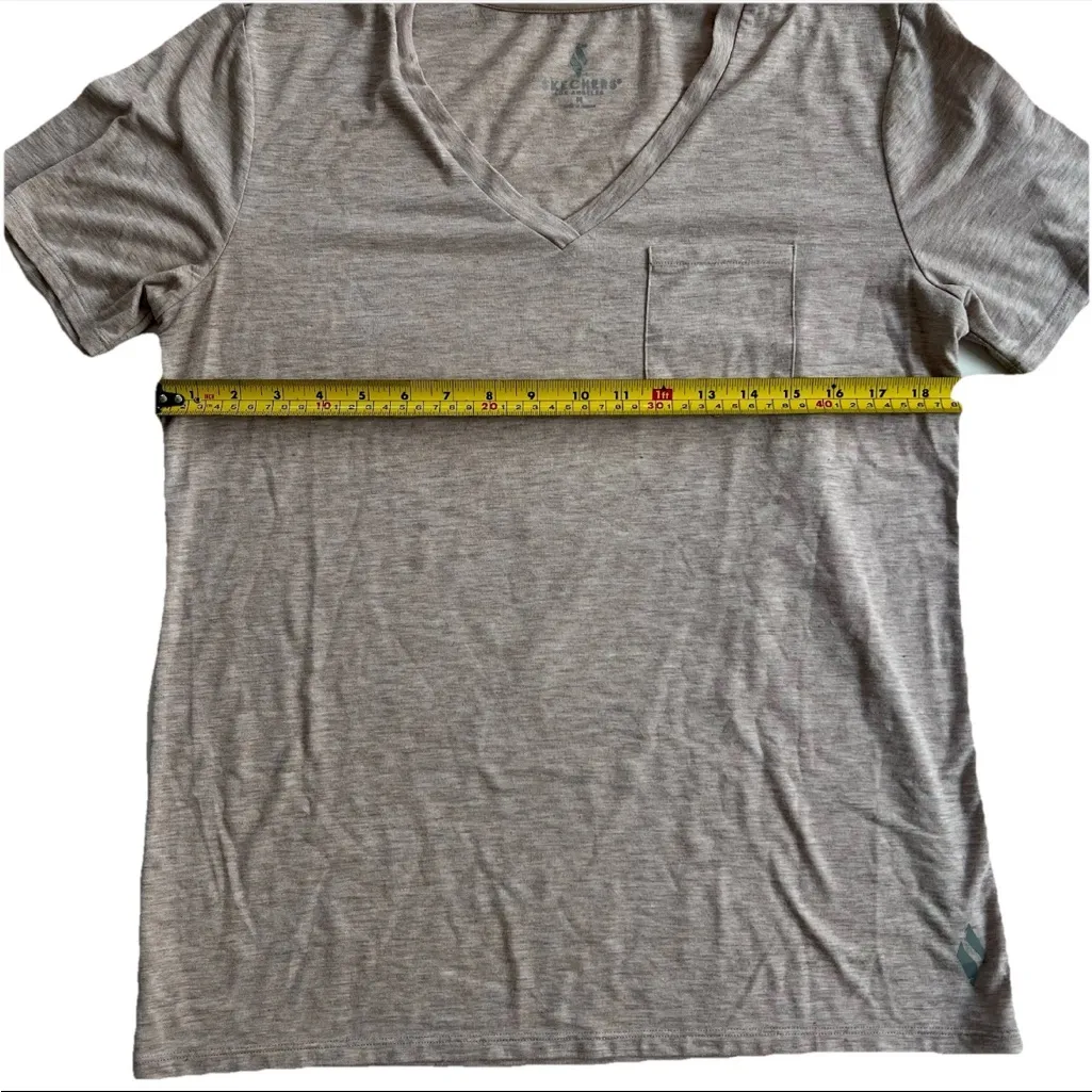 Skechers Women’s V-Neck Shirt M Pocket Relaxed Fit Stretch Loungewear Comfort - Image 8