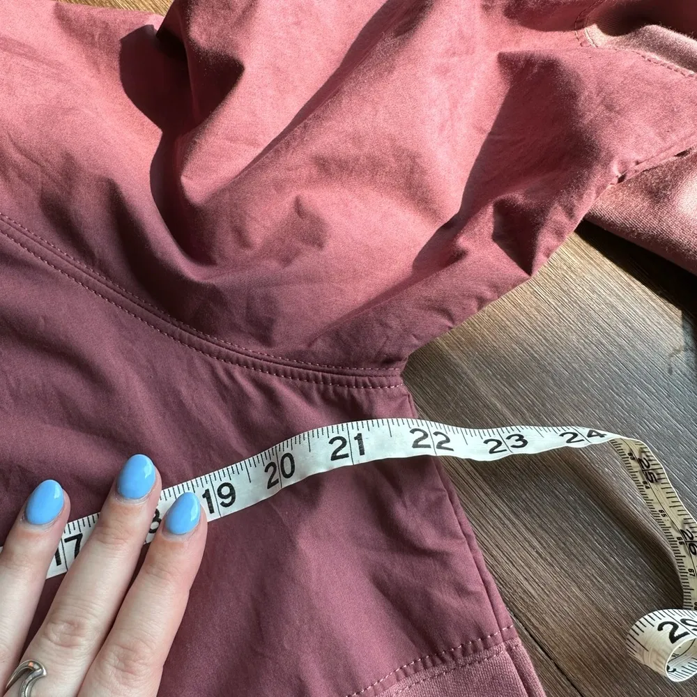 NWT summersalt The Softest French Terry Windbreaker Jacket rosewood size small - Image 7