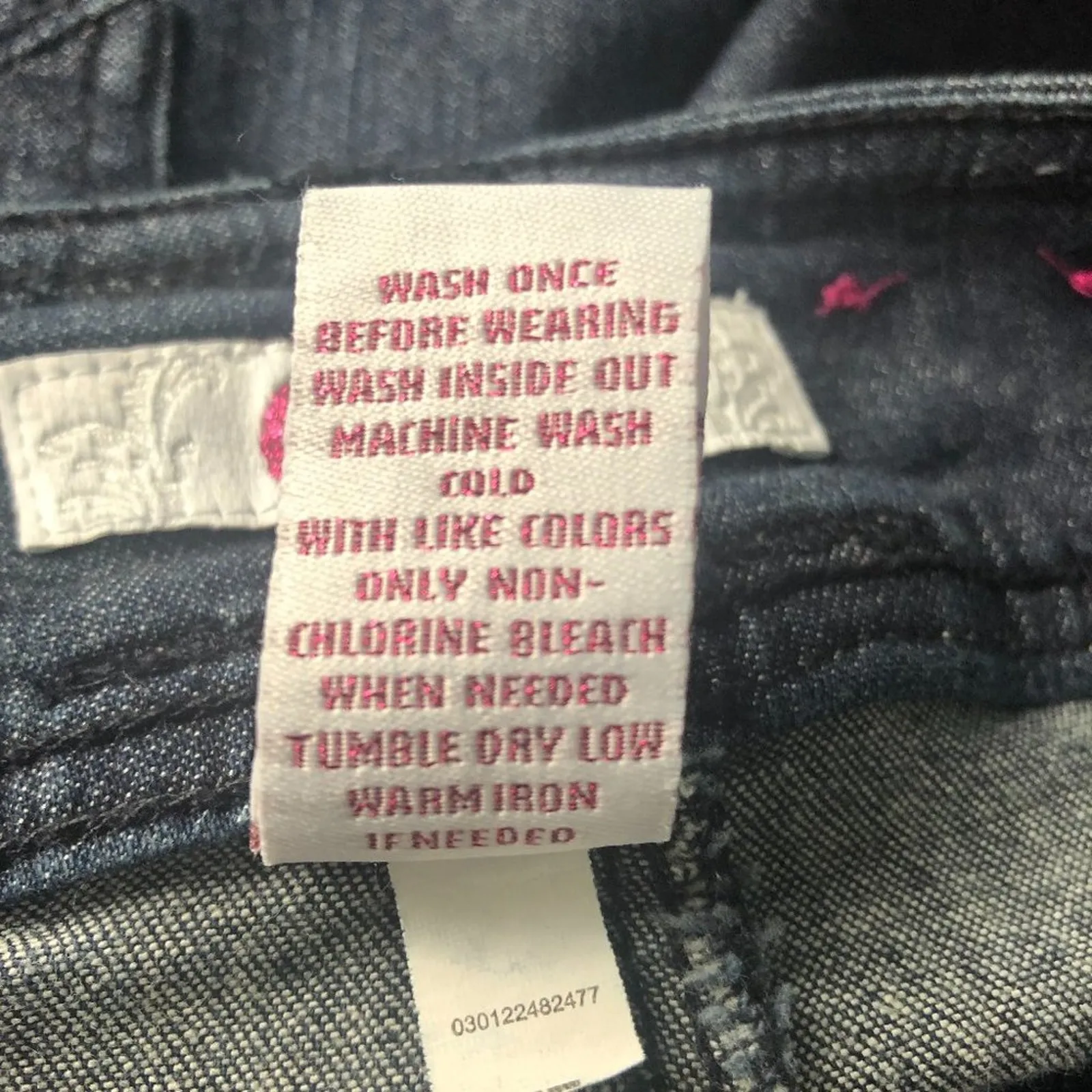 Candie's Mid Rise Cuffed Jean Shorts Dark Wash Size 5 - Image 8