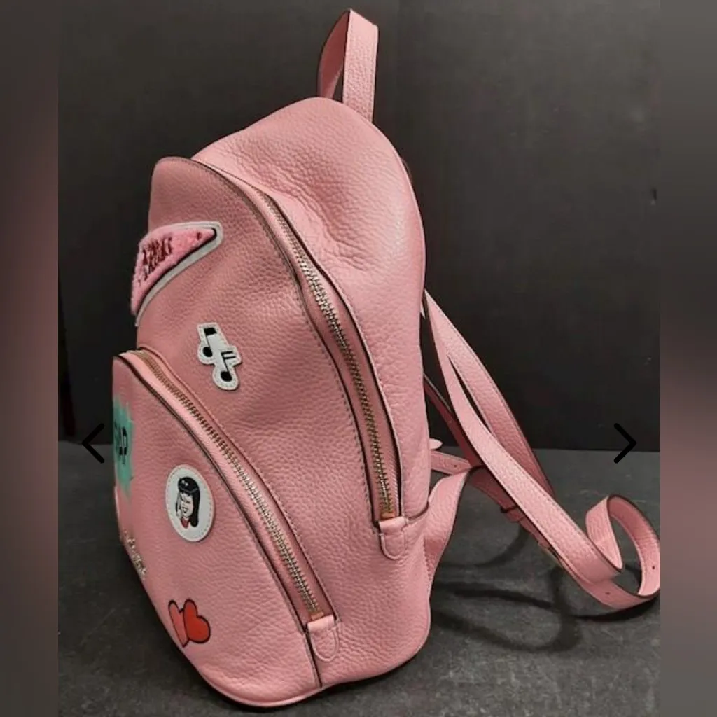 Kate Spade x Archie Comics Betty & Veronica RIVERDALE Medium Backpack
Pink - Image 3