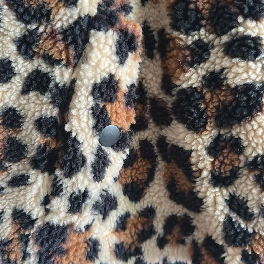J. Crew Teddy Jacket Brown and Black Leopard Print Oversized Fit - Image 7