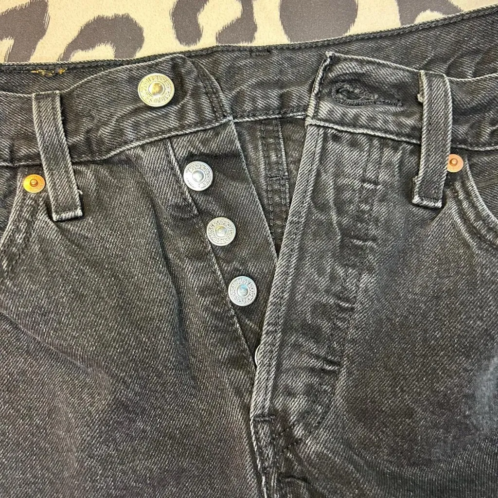 Levi’s 501 Black Cutoff Daisy Dukes – Approx Size 26 - Image 5