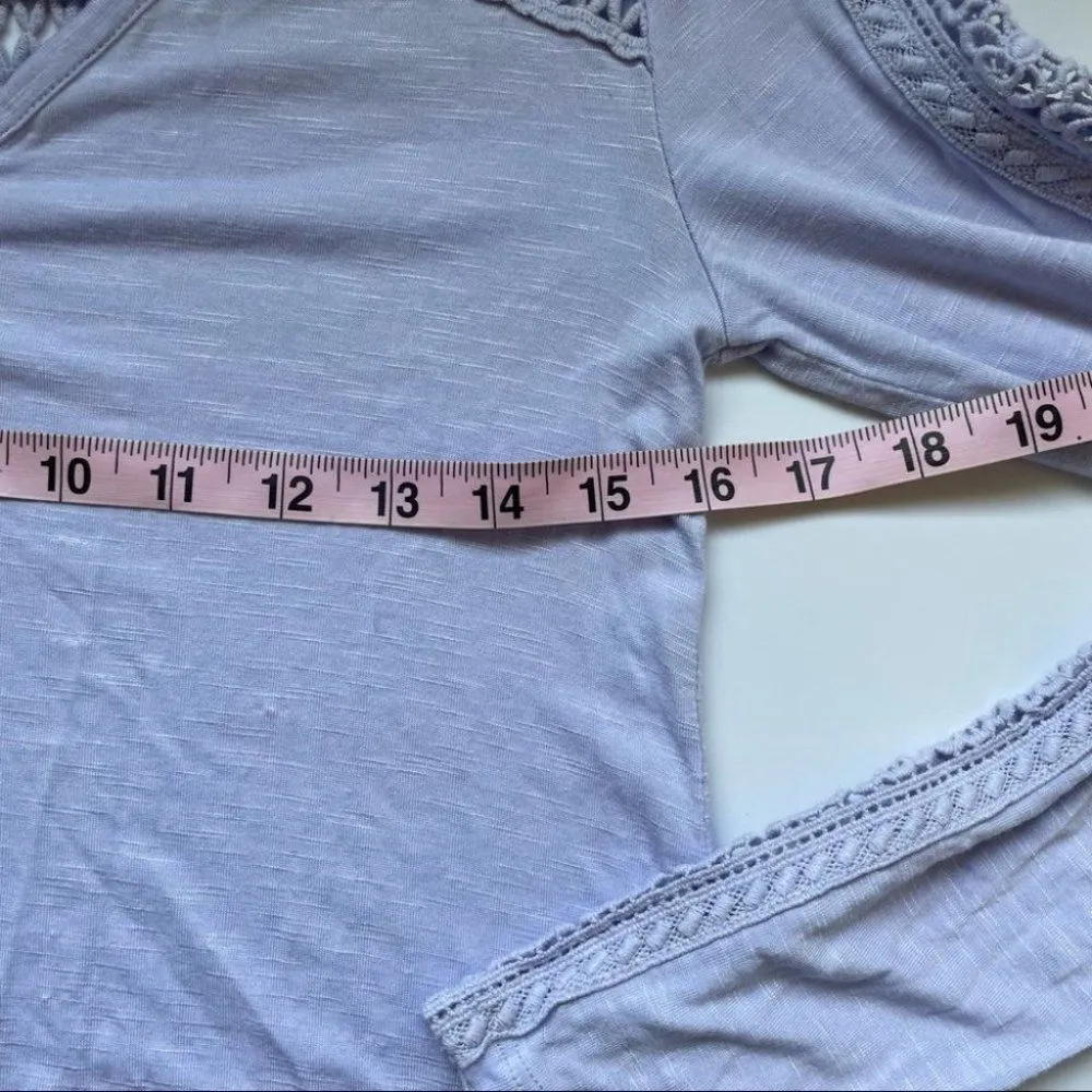Anthropologie Deletta Lavendar Purple Lace Line Crochet Sleeve Top Size Small - Image 6