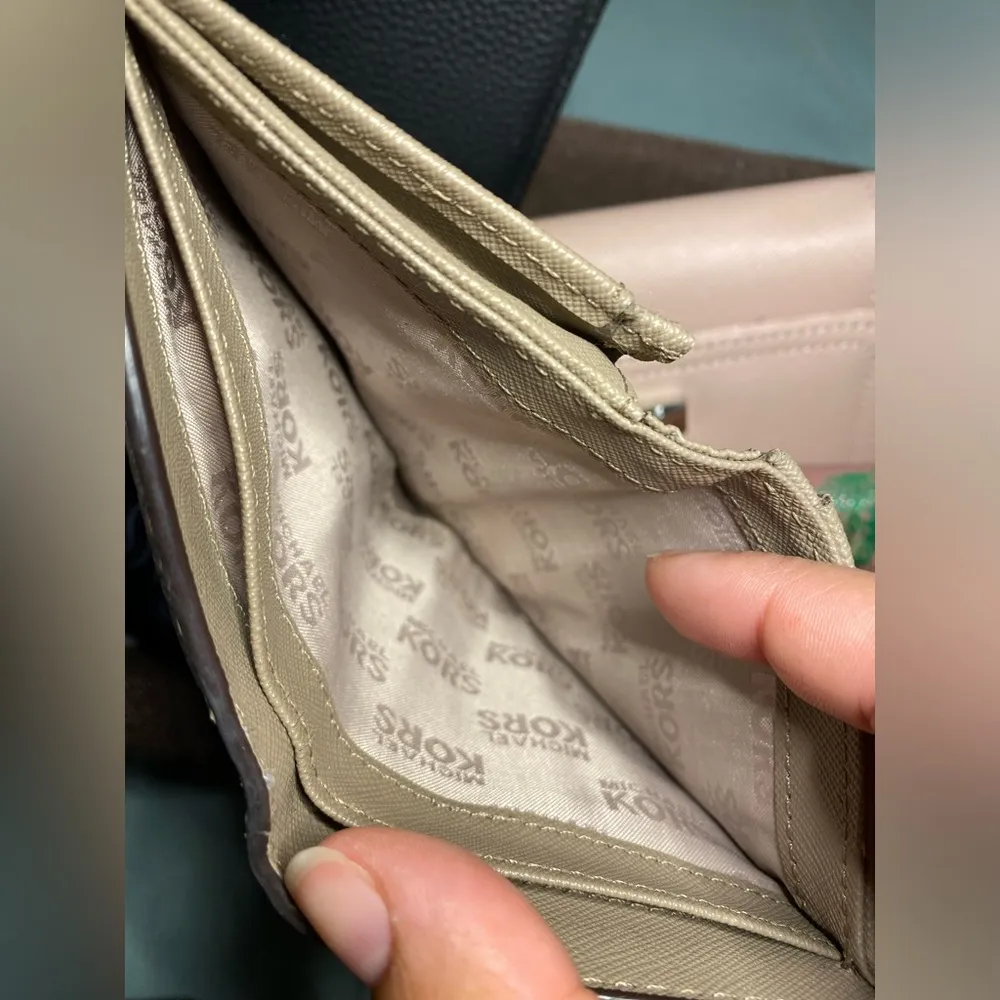One Hot Kitten Hand Painted MK Wallet EUC Tan - Image 12