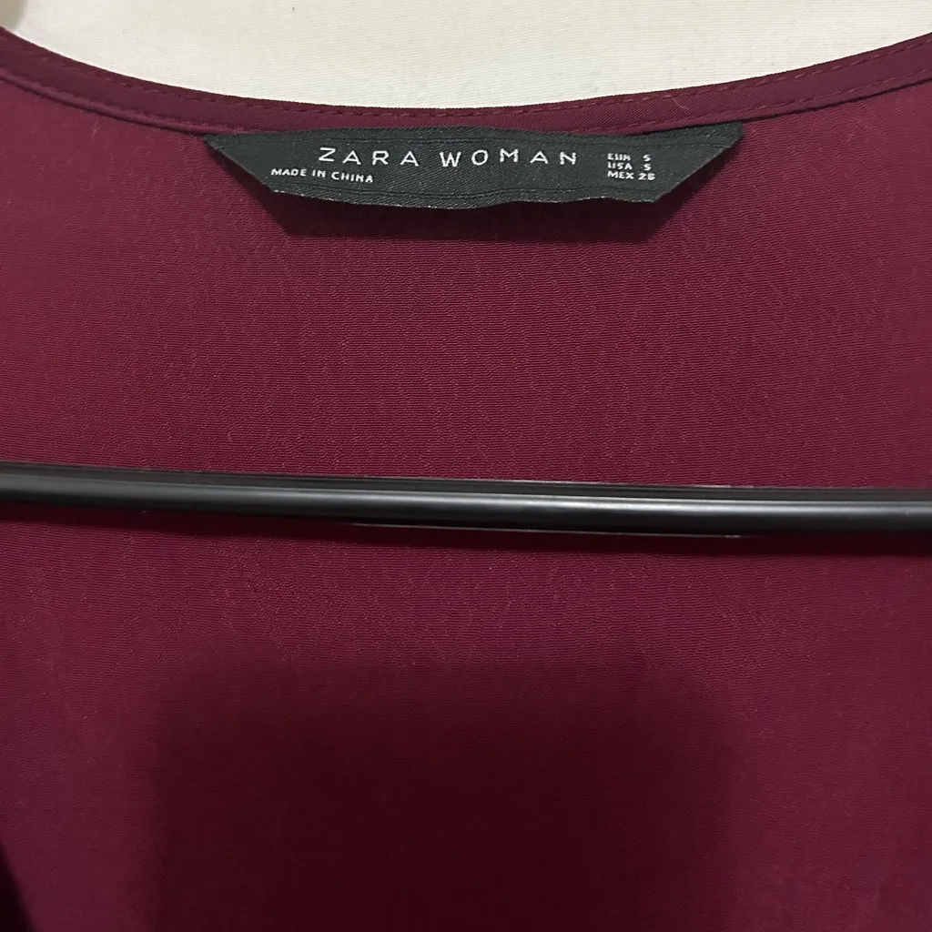 ZARA Woman Contrasting Pleated Buttoned Blouse Dress Tunic Burgundy‎ Size Small - Image 3
