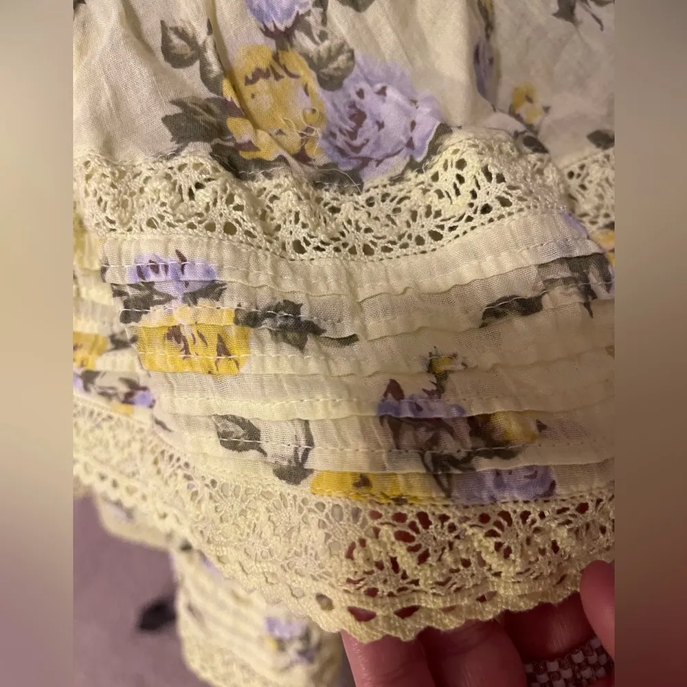 NWT Aerie Yellow Tiered Floral Mini Skirt w/Lace Trim Pastel Spring Boho Ruffle - Image 4