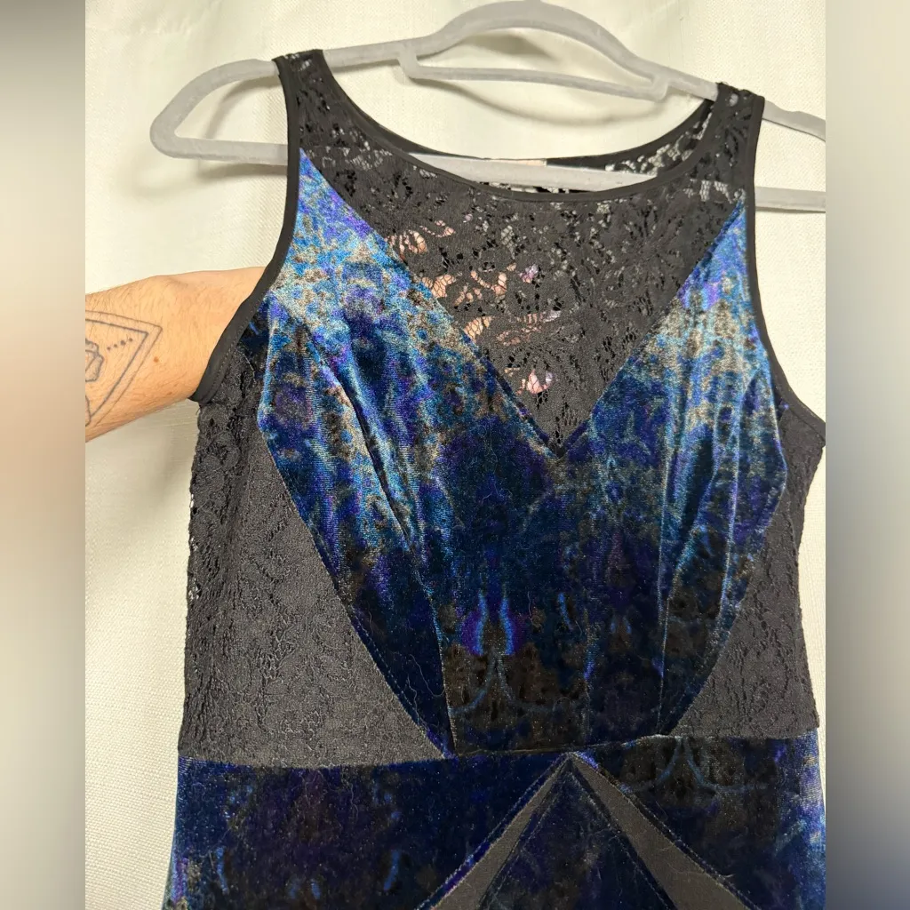 Urban Outfitters Ecoté Blue and Black Velvet Lace Mini Dress Small - Image 5