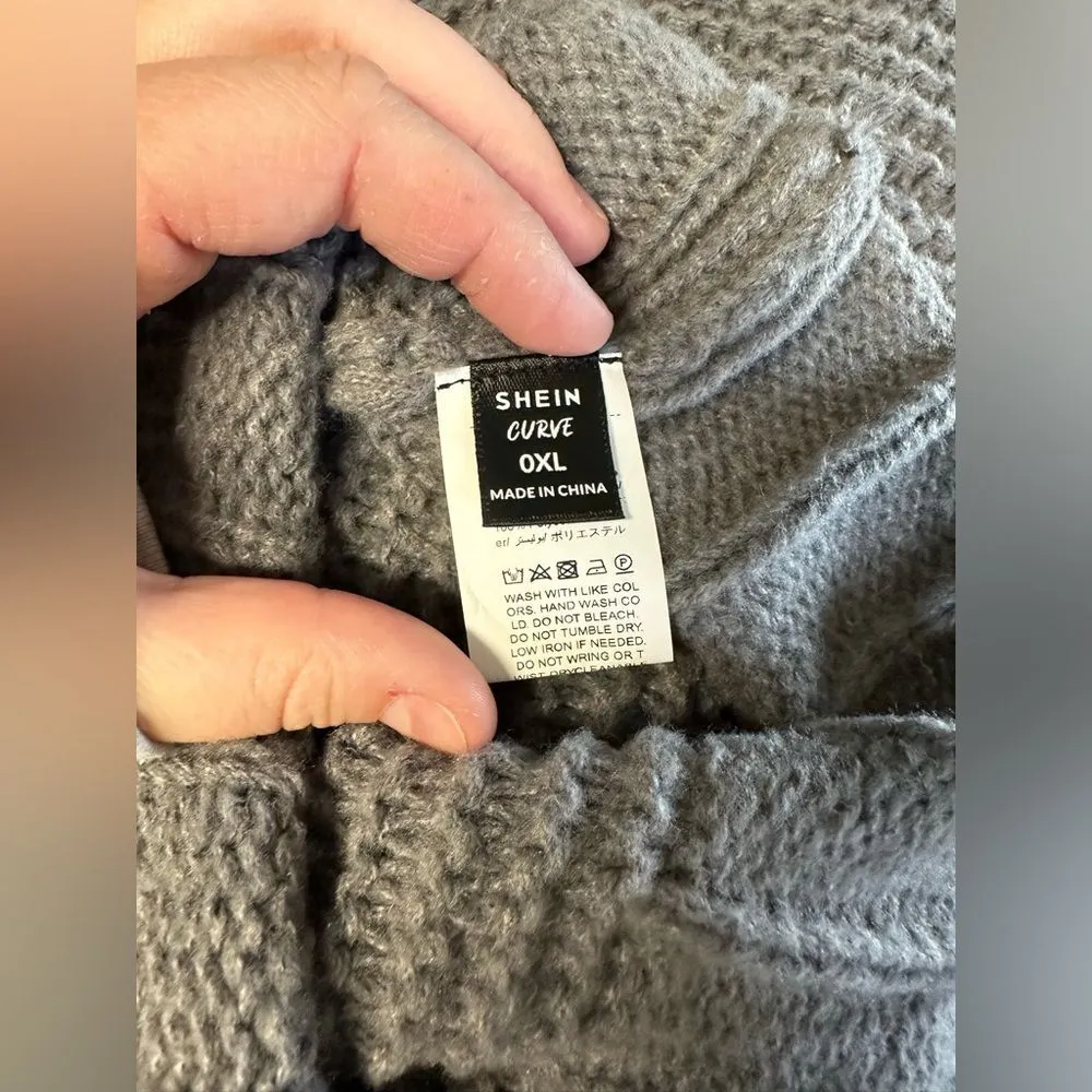 Woman’s SHEIN Drape Sweater Size: 0XL Gray (391) - Image 5