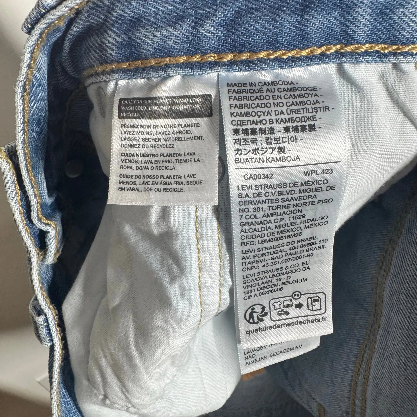 Levi's 501 Original High Rise Denim Shorts Women 31 Light Wash Distressed Boho - Image 5