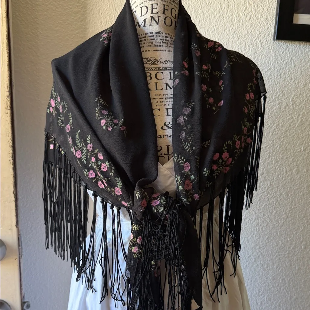 Jones New York Beautiful Black Scarf with Pink Floral Accents - Image 6