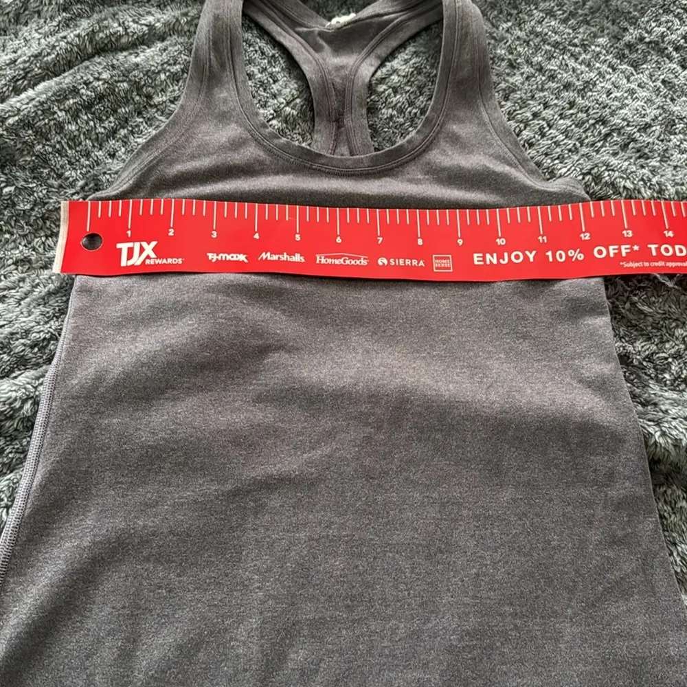 Lululemon racer back tank size xs - Image 3