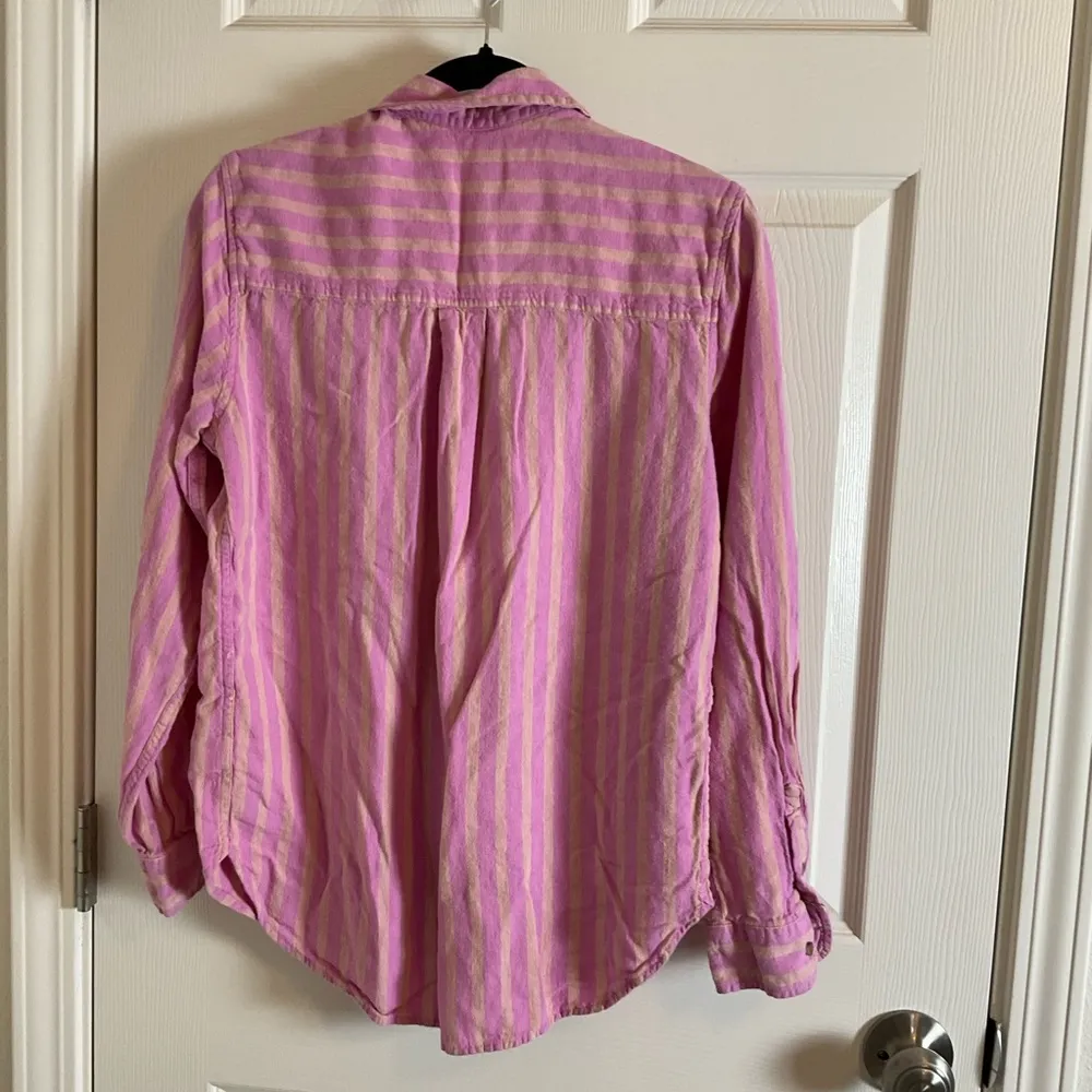 Universal thread Pink Striped Shirt size small - Image 6