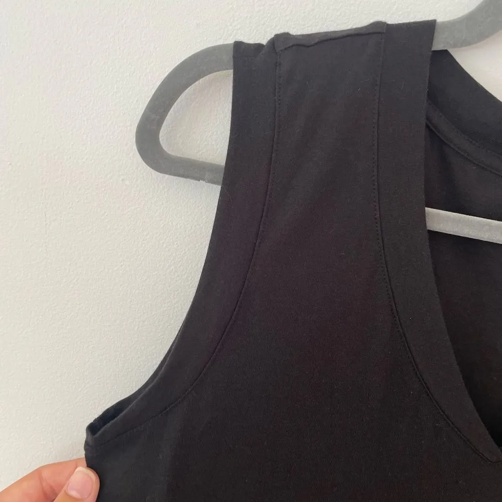 NWT Joie black classic tank top SIZE medium v-neck - Image 6