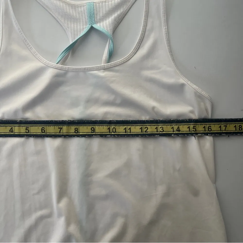 Under Armour Women's HeatGear Armour Racer Tank , White Medium - Image 8