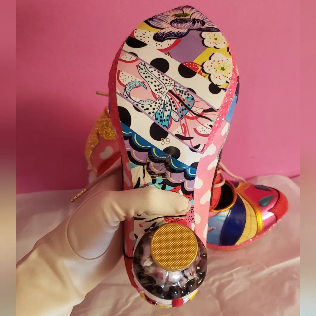 Brand New Rare Irregular Choice Deckchair Diva in pink red yellow sz 39 - Image 6