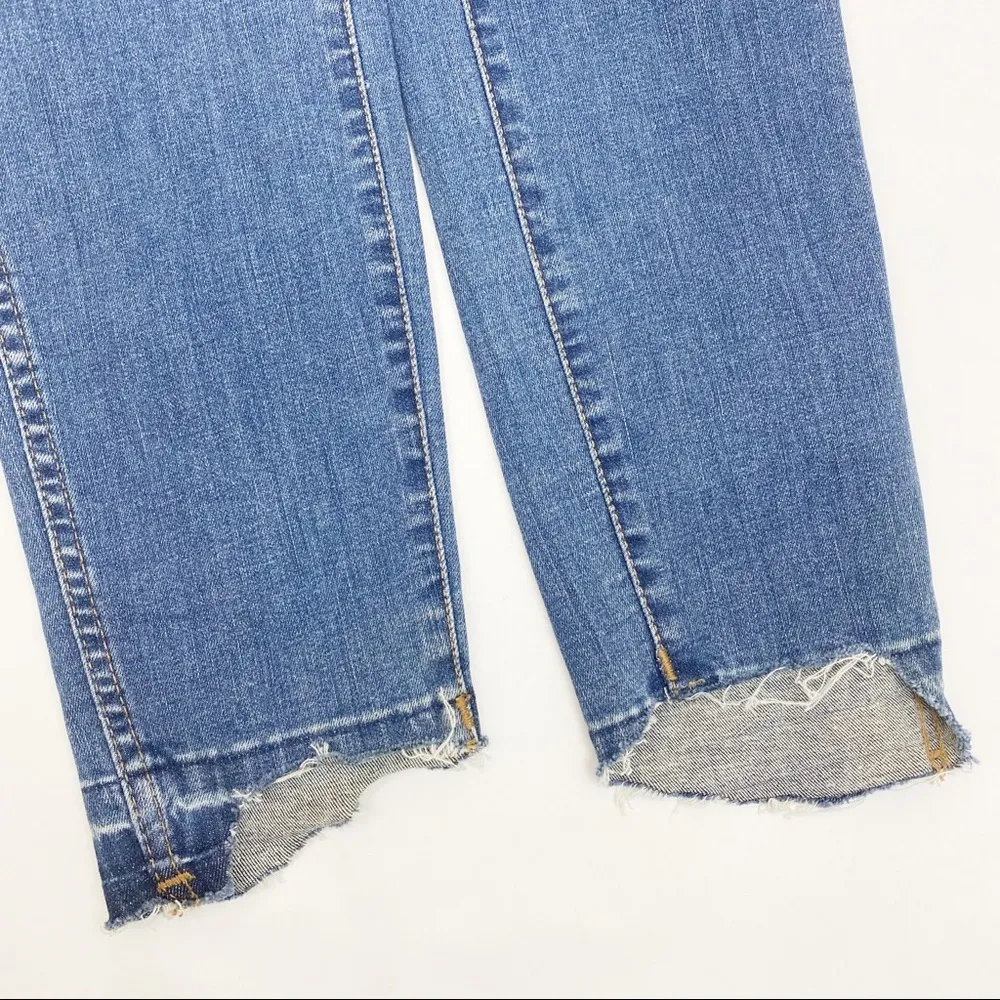 Madewell Curvy High Rise Skinny Jeans Drop Step Hem Edition : Annabelle Wash - Image 10