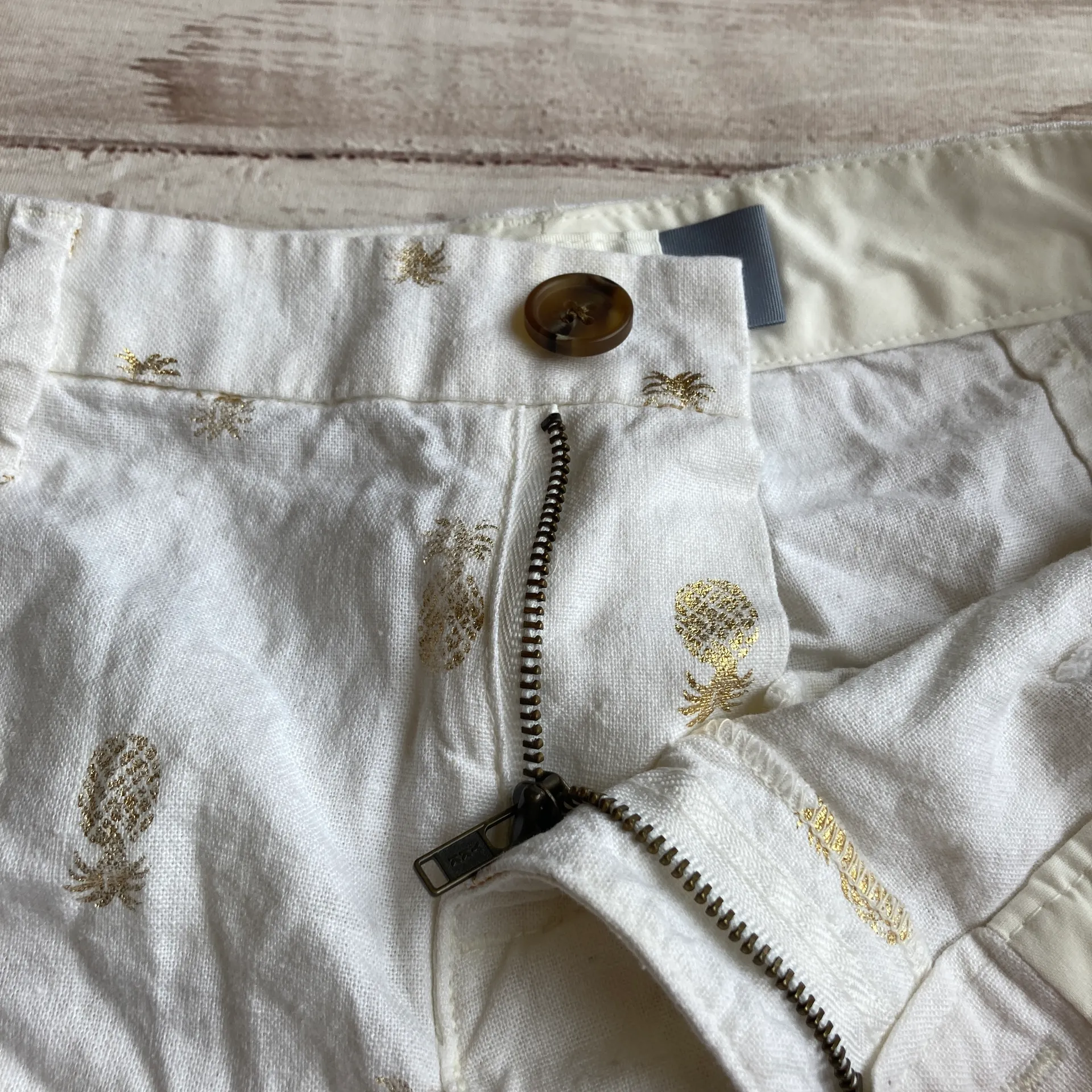 Linen Blend Loose Fit Pineapple Print White Summer Shorts Sz 2 - Image 5