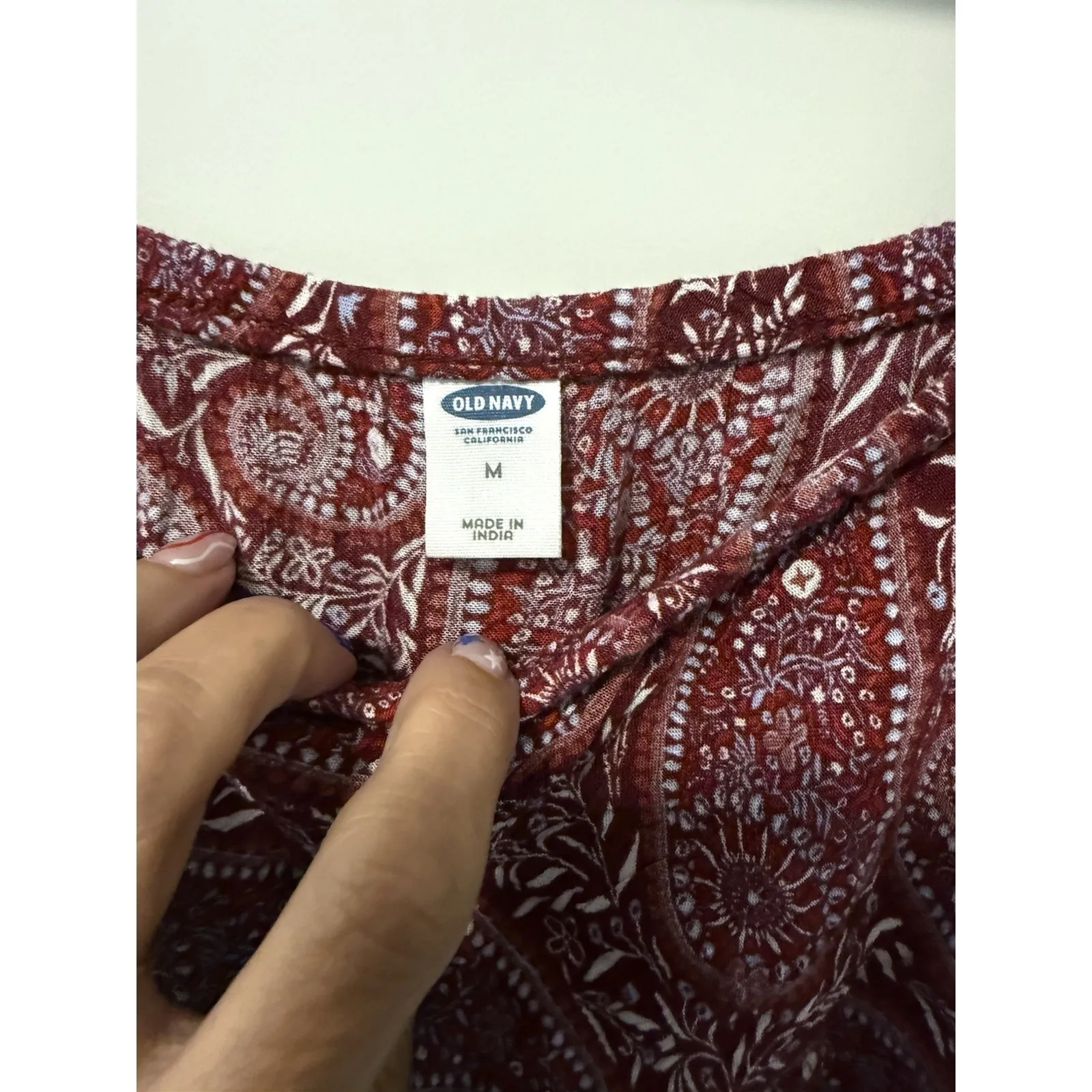 Old Navy‎ Jumpsuit Women's Medium Red Paisley Pockets Cold Shoulder Drawstring - Image 3