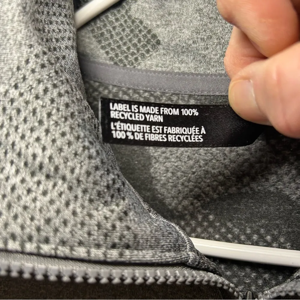 Mondetta women’s pullover small gray camouflage long sleeve 1/2 zip - Image 3