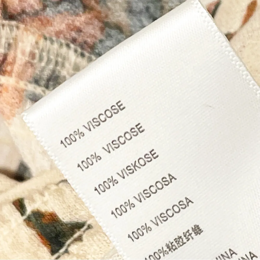 Urban Outfitters Size Medium Floral Tie Front Old Soul Smocked Top - Image 5