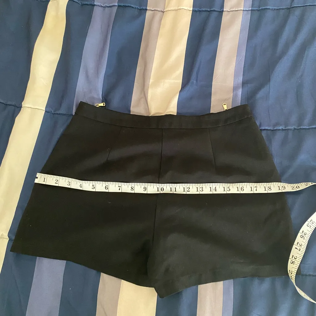 Forever 21 Black High Waist Shorts with Gold Zipper Detail - Image 9