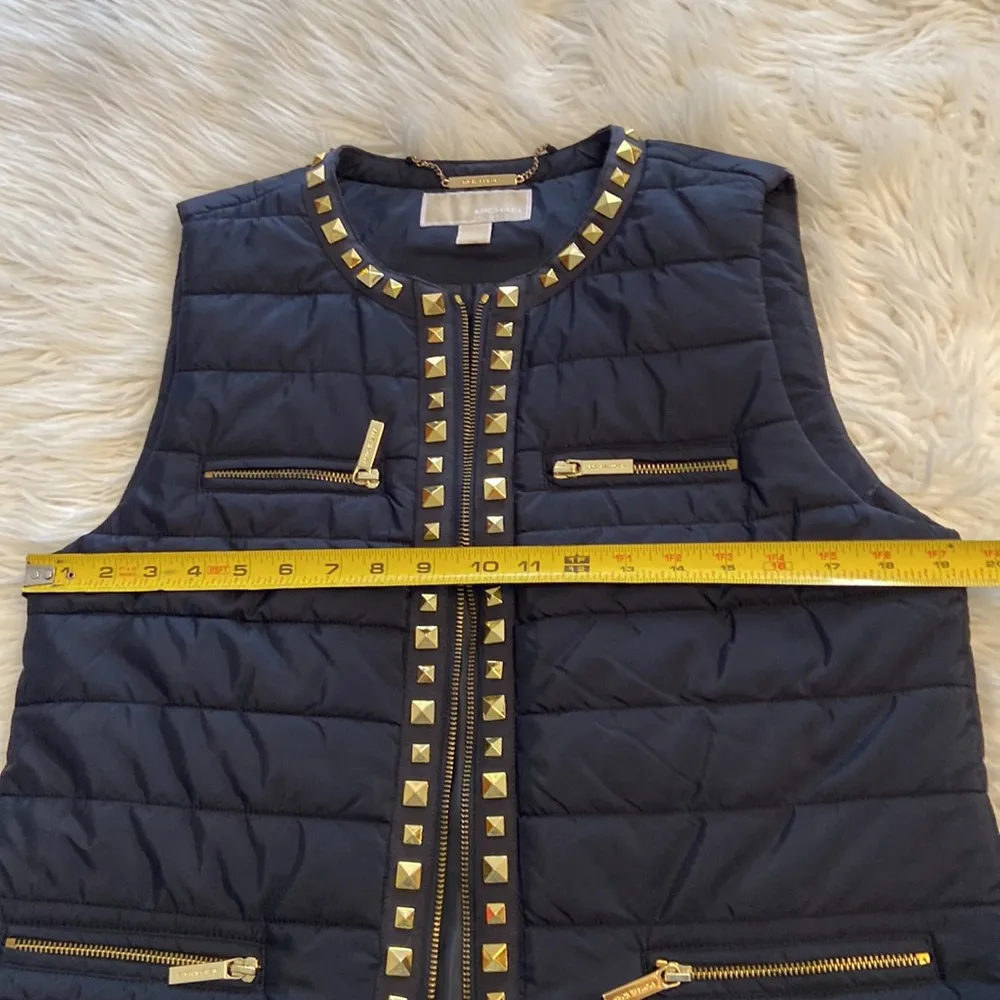 Michael Kors Women’s Vest size L BNWOT color black with gold zippers - Image 11
