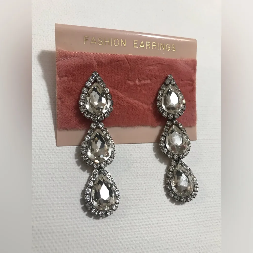 Silver Tone Night Party White Crystal Rhinestone Drop Earrings - Image 2
