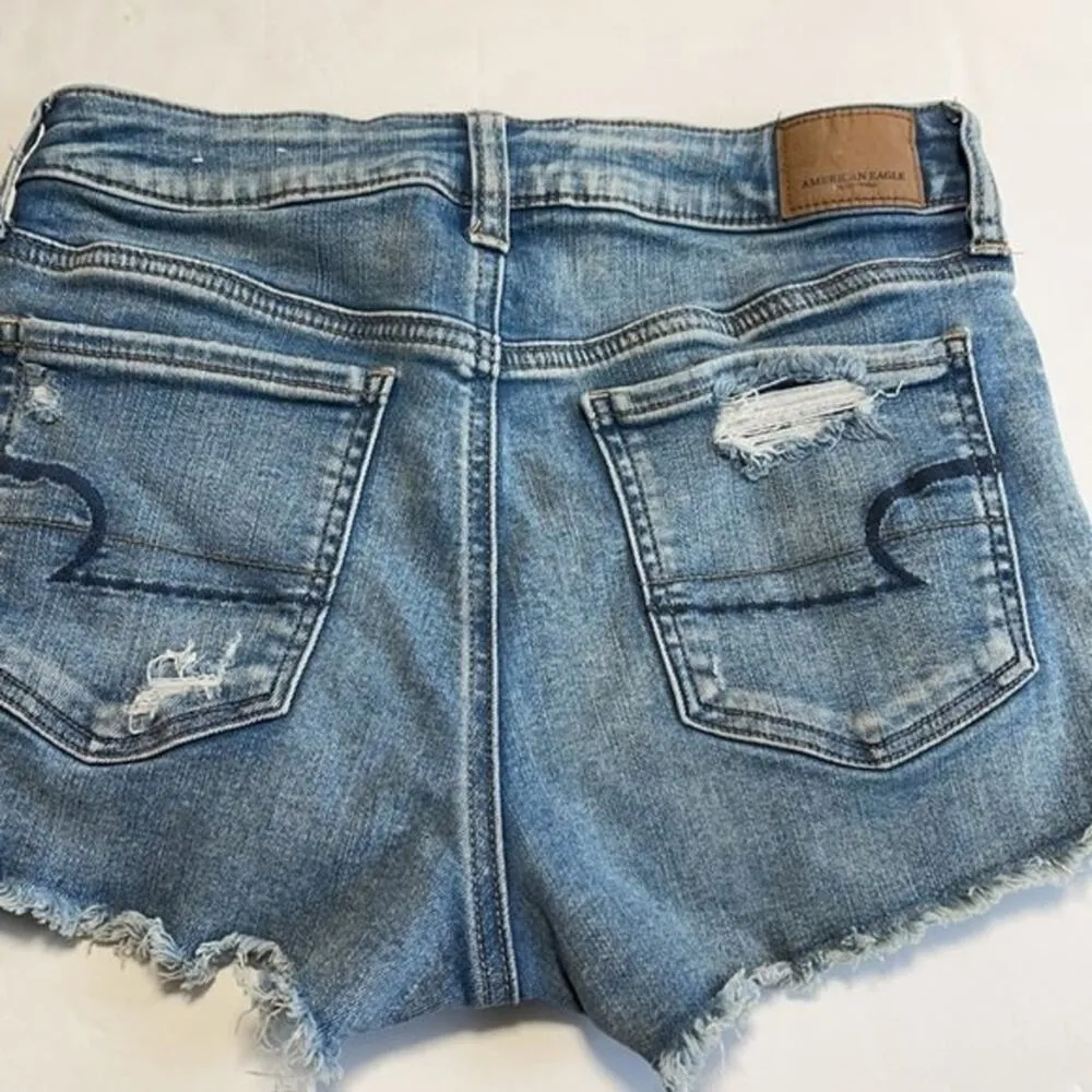 American Eagle Outfitters Hi Rise Shortie Size 4 Distressed - Image 6