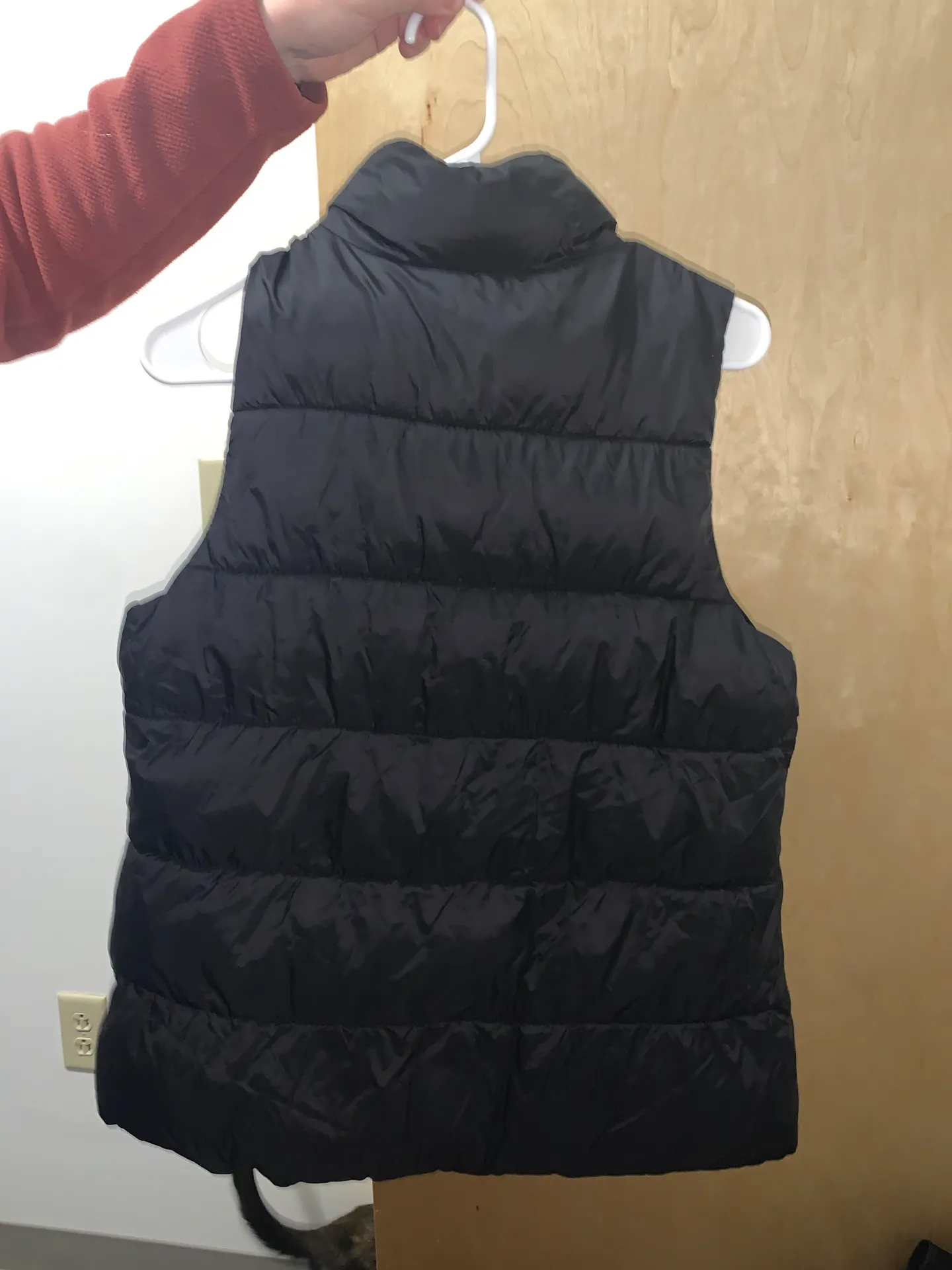 Old Navy Puffer Vest - Image 2