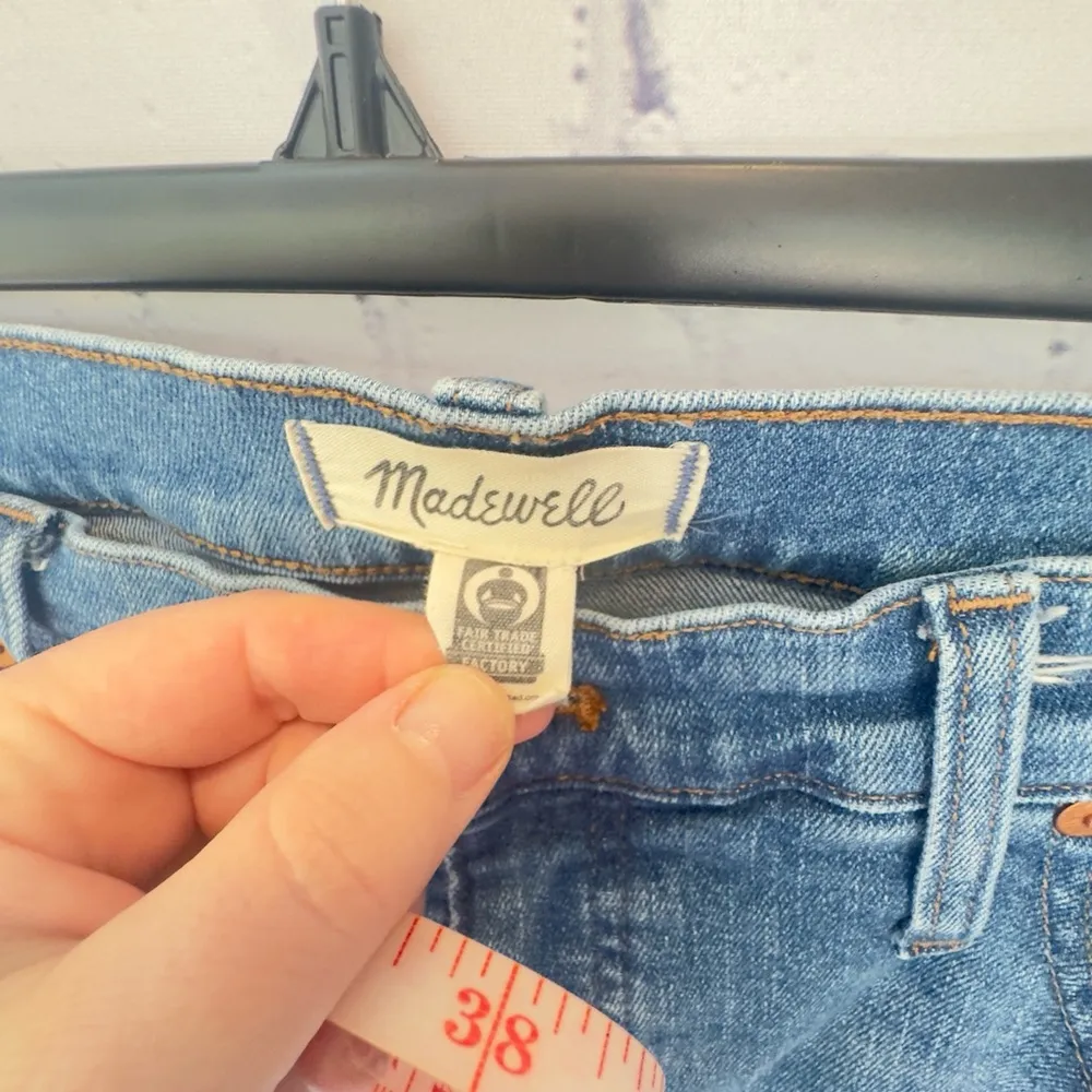 Madewell Kick Out Crop Jeans size 32 in EUC! - Image 10
