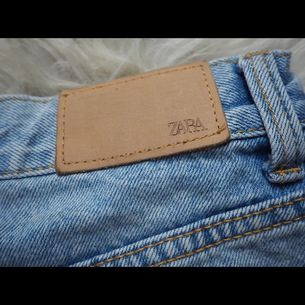 Zara Light wash high rise denim shorts 4 - Image 9