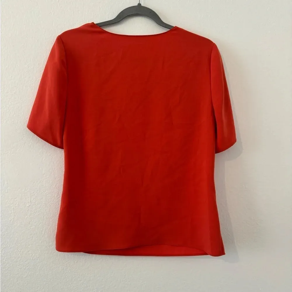 Amanda Uprichard Red Orange Short Sleeve Top Twist Neckline Office Size Small - Image 2